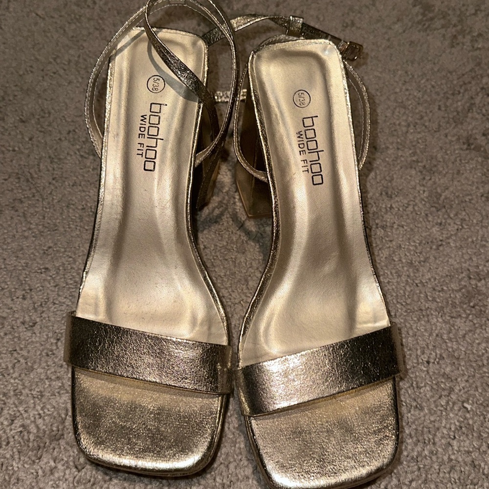 Boohoo Gold Heels Elegant Metallic Slingback